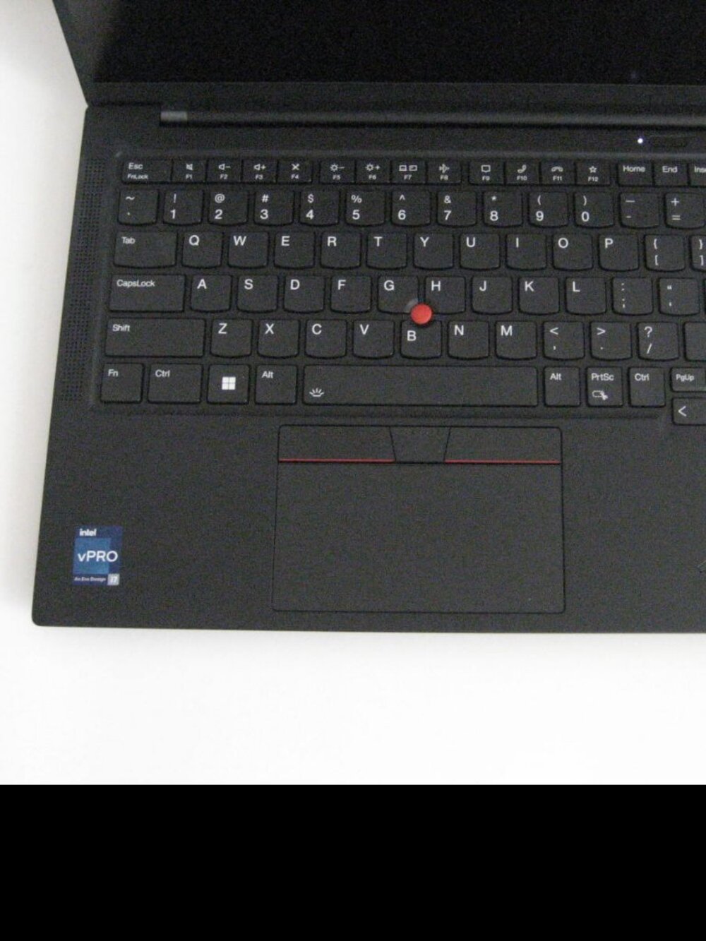 Lenovo ThinkPad X1 Carbon Gen 11 14", 1TB SSD 32GB, i7 13th Gen, Touch w/Charger - Picture 8 of 13